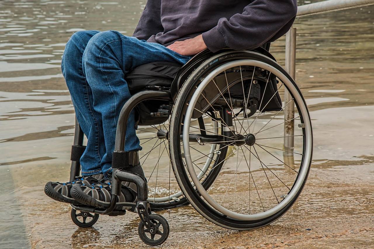 Ile kosztuje godzina rehabilitacji w różnych placówkach?