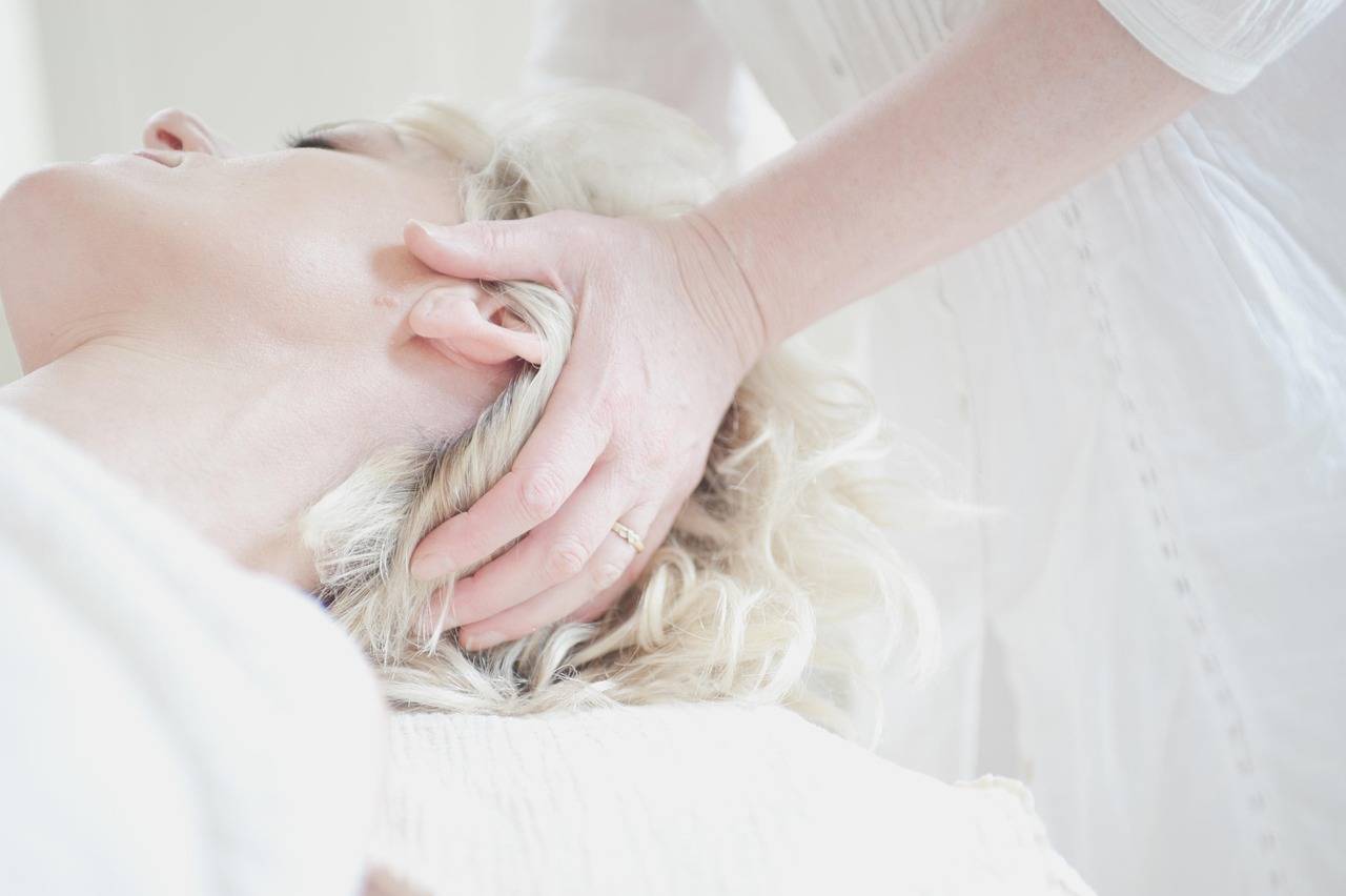 Osteopata na czym polega jego praca?